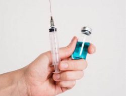 Pemerintah Percepat Vaksinasi COVID-19 ke Seluruh Lapisan Masyarakat