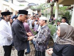 Ratusan Kyai dan Santri Cirebon Dukung Ganjar sebagai Presiden 2024