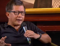 Masyarakat Desak Rocky Gerung Diproses Hukum