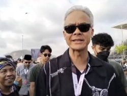 Tonton MotoGP di Mandalika, Ribuan Warga Langsung Soraki Ganjar Pranowo sebagai Presiden 2024