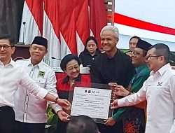 Tepuk Tangan Bergemuruh Sambut Deklarasi Mahfud Md Jadi Cawapres Ganjar