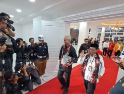 Saat Daftar Mahfud MD Kenakan Baju Putih yang Disiapkan 5 Tahun Lalu : Ini Pesan Tuhan