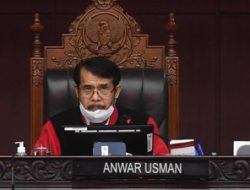 Rakyat Kecam Hasil Putusan MK, Soal Keputusan Pemimpin Daerah Dibolehkan Jadi Capres Cawapres Walaupun Dibawah 40 Tahun