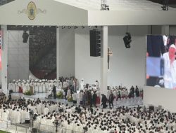 Paus Fransiskus Ajak Seluruh Umat Jaga Toleransi Antar Umat Beragama dan Perdamaian
