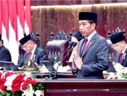 Sepuluh Tahun Kepemimpinan Presiden Jokowi, Inisiasi UU Cipta Kerja Demi Peningkatan Ekonomi RI
